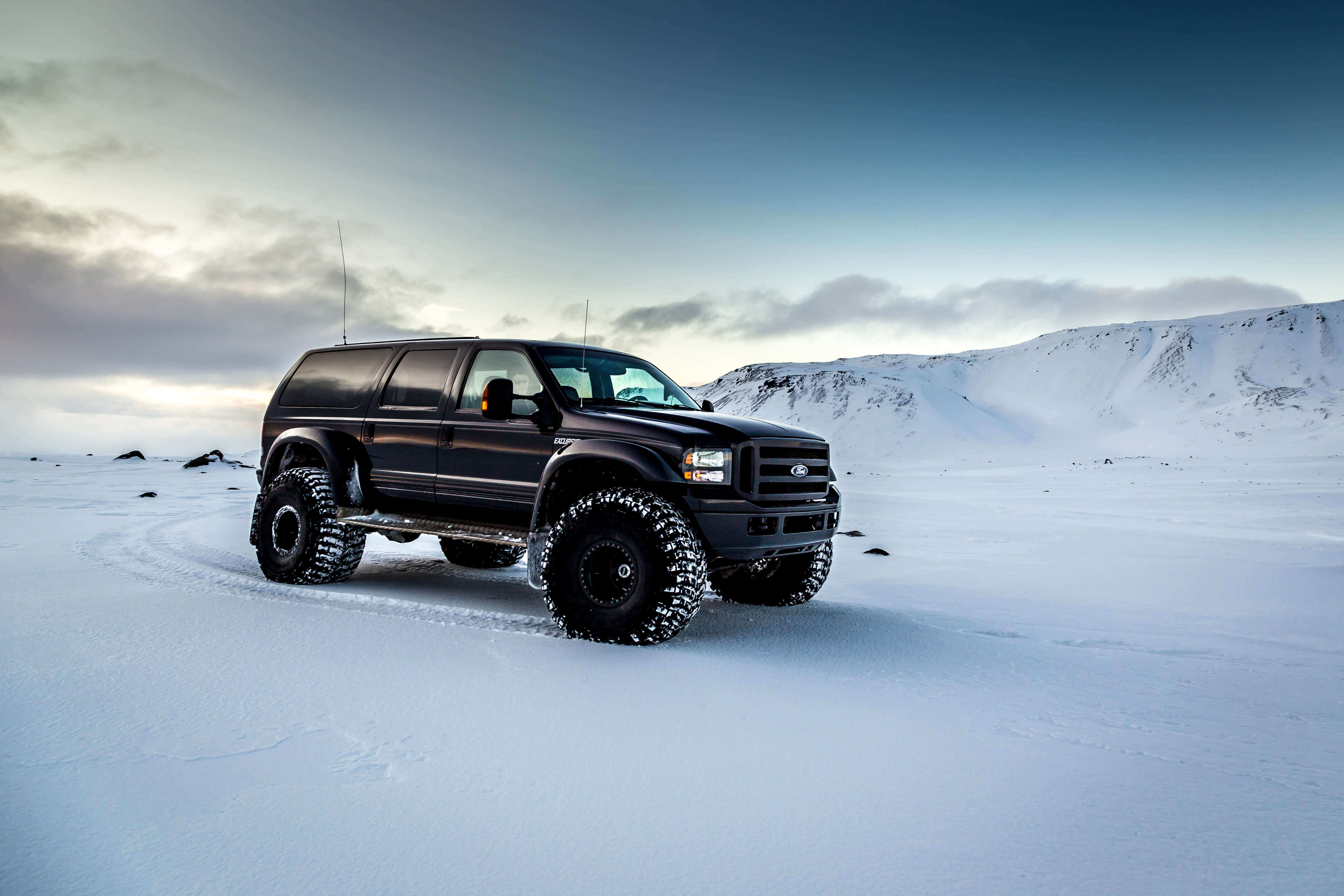 Super Jeep to the Ice Caves